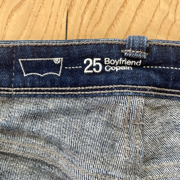 Levi’s Boyfriend Jeans - Picture 3 of 3
